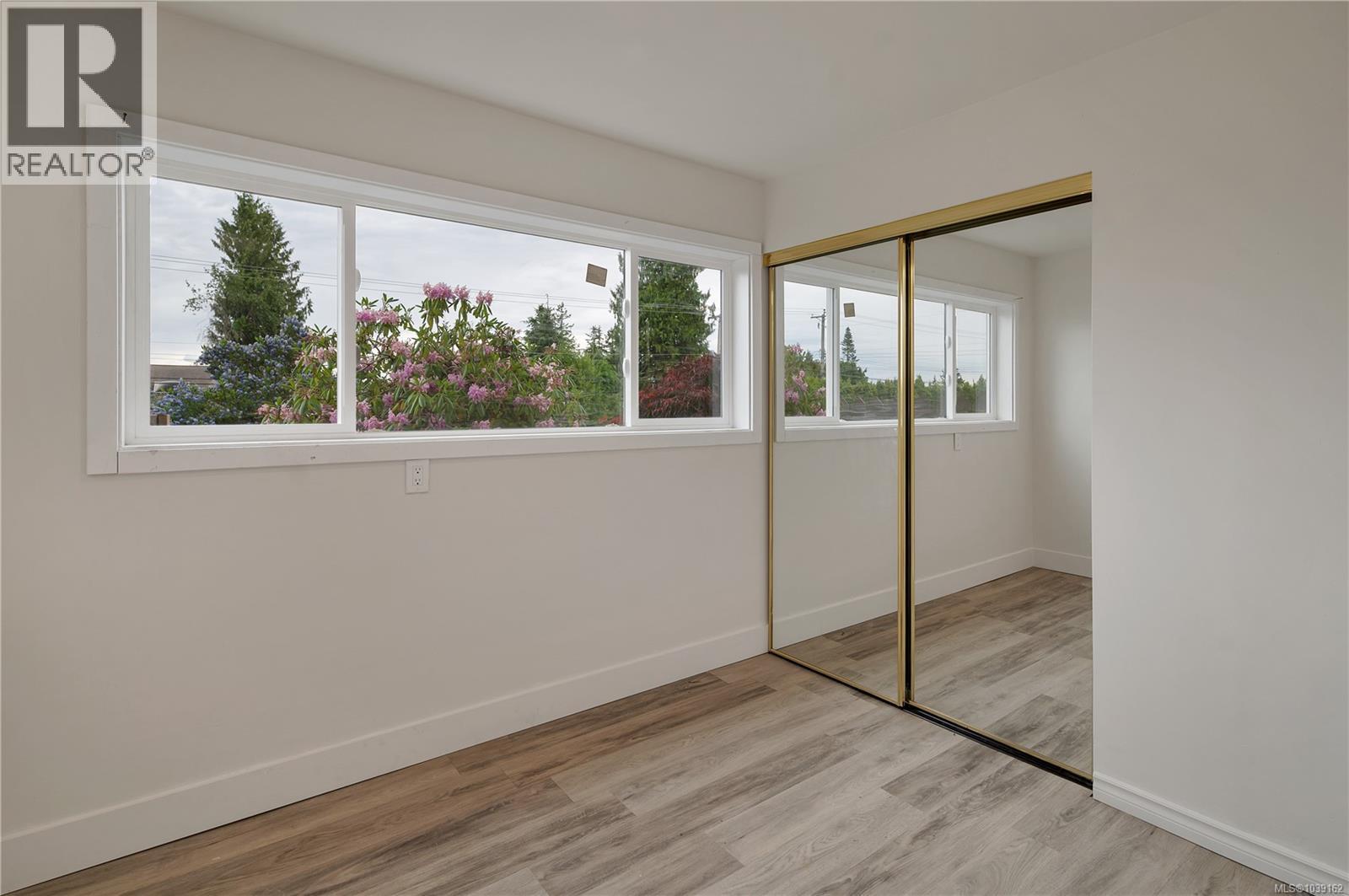 1048 Galerno Rd - 45
