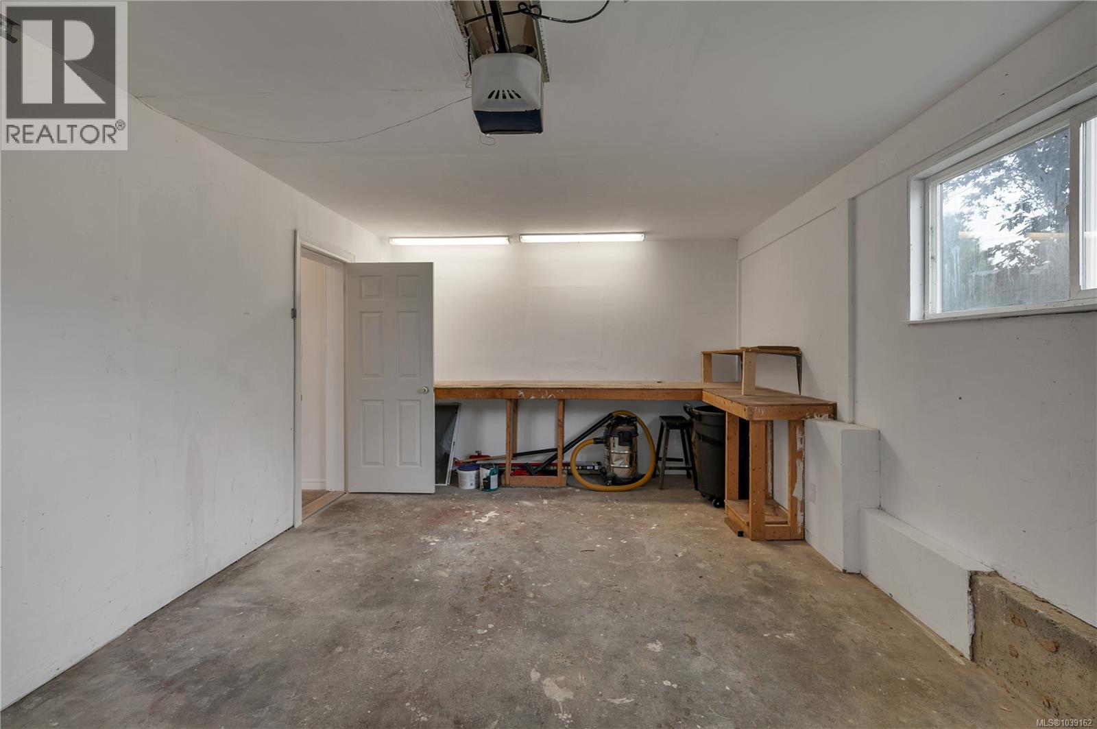 1048 Galerno Rd - 53