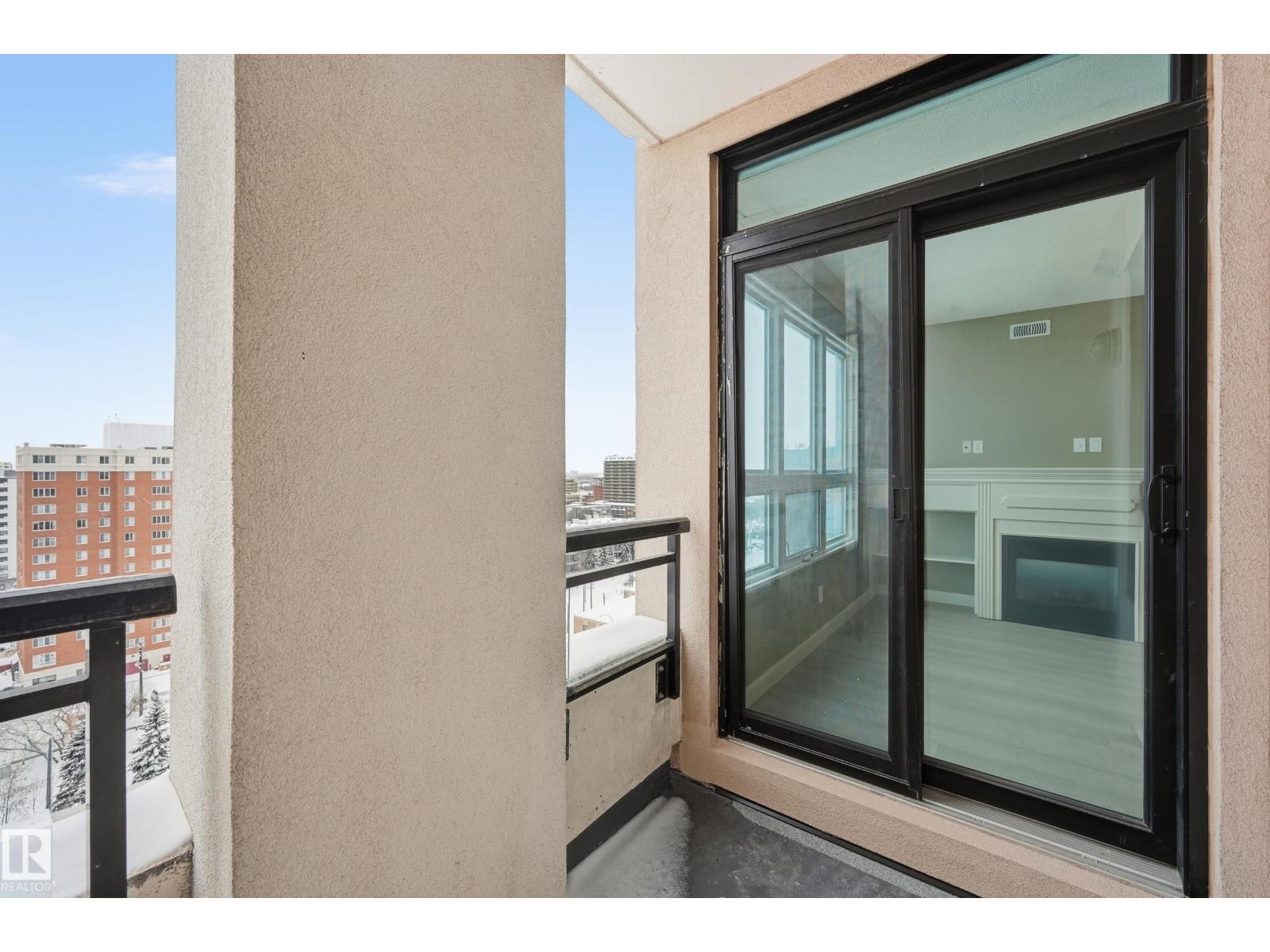 #1407 9939 109 ST NW - 22