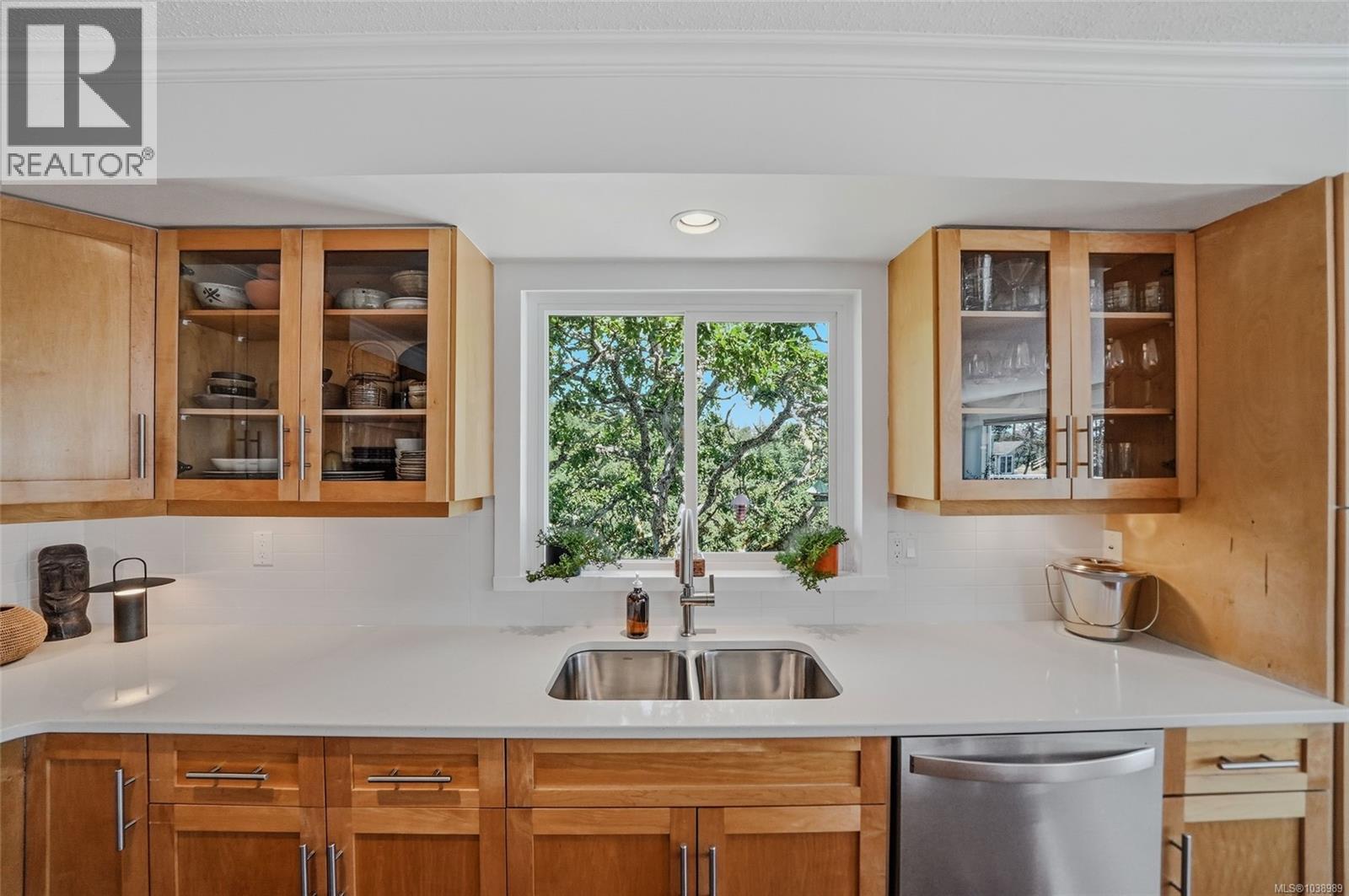 3153 Marion Way - 6