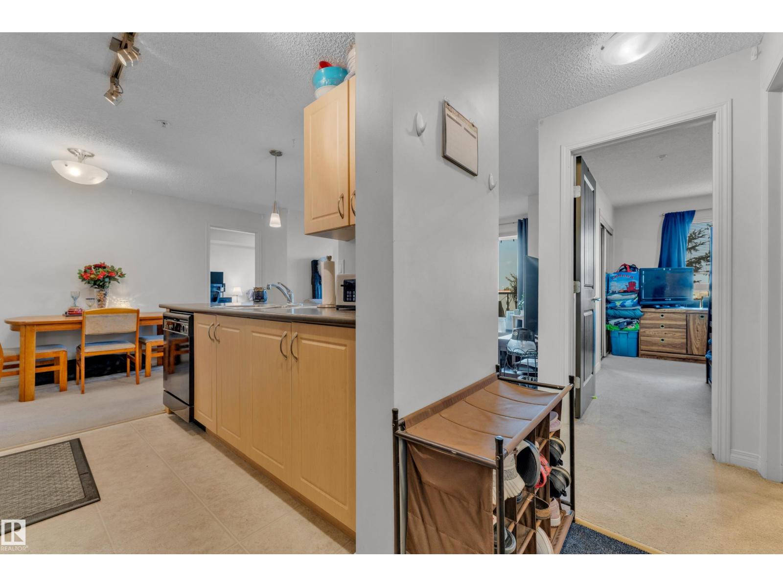#305 13907 136 ST NW - 15