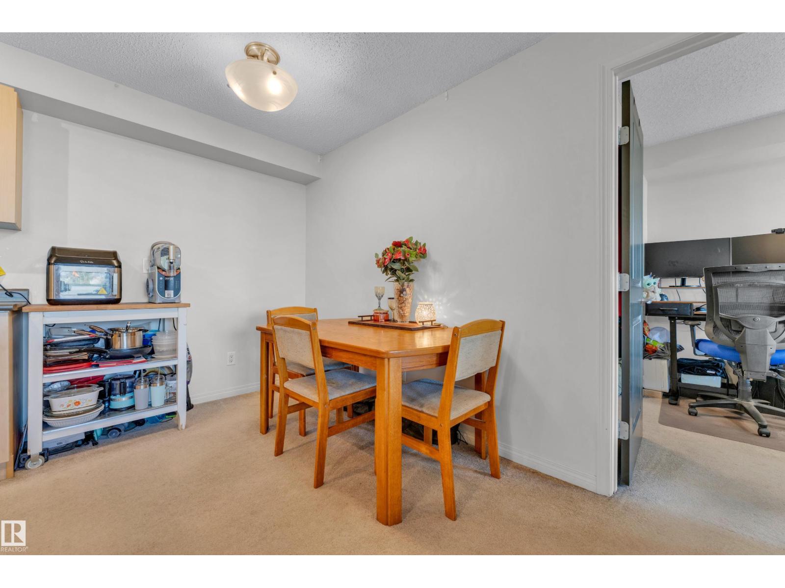 #305 13907 136 ST NW - 17