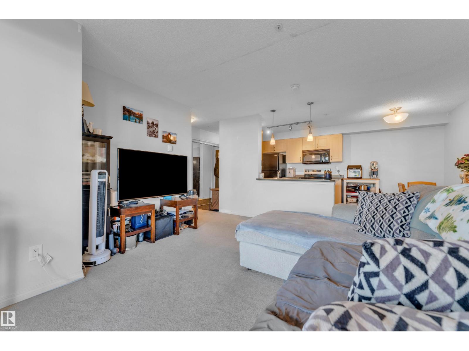 #305 13907 136 ST NW - 25