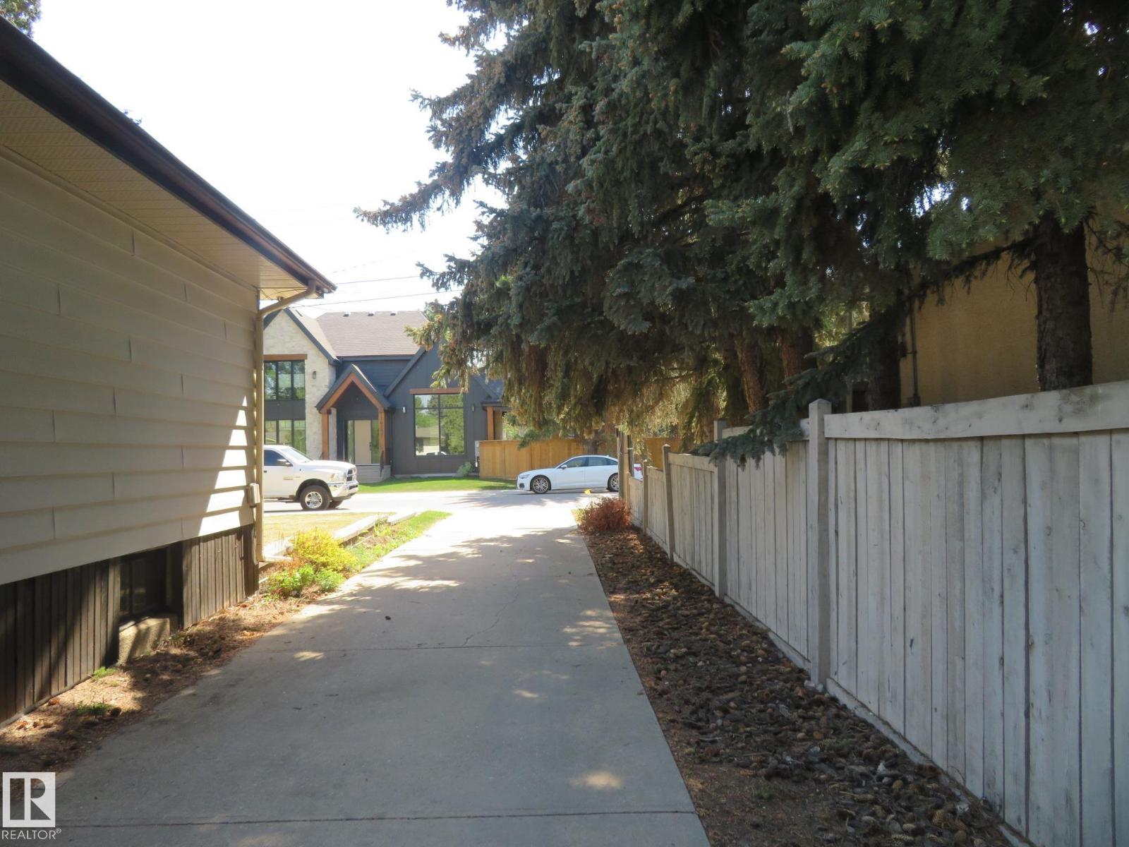 10720 57 AV NW - 11