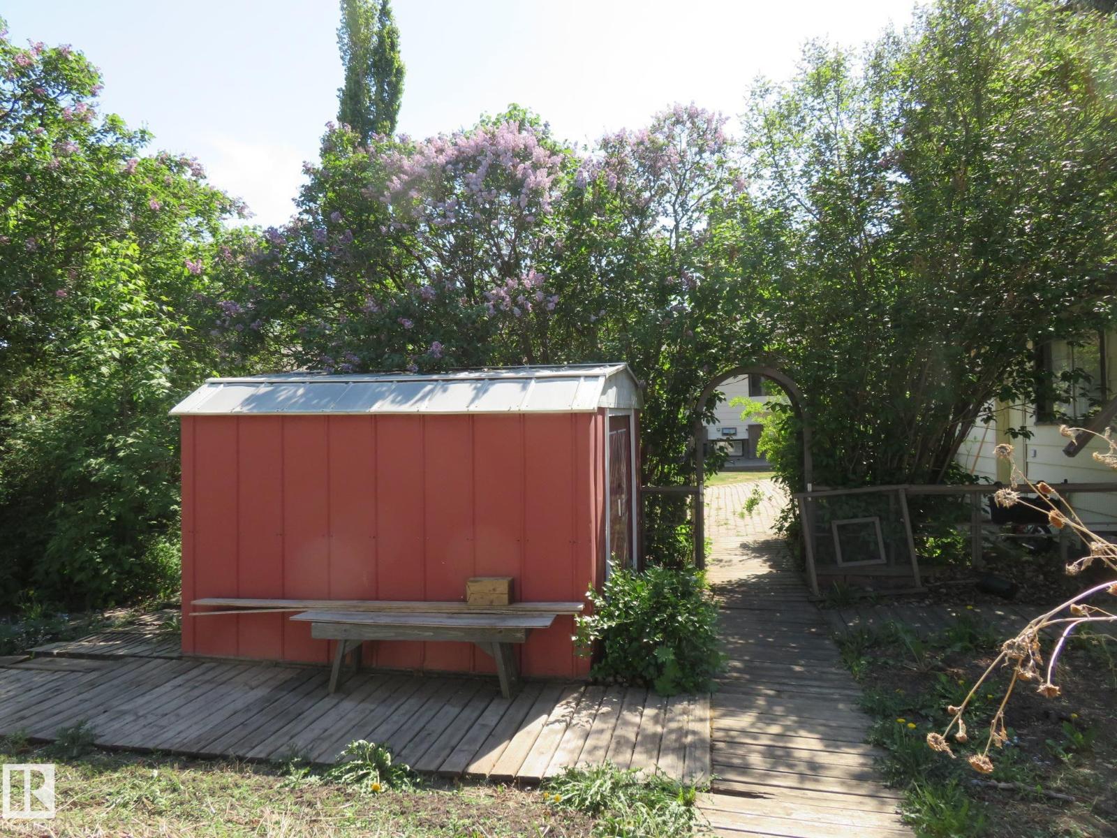 10720 57 AV NW - 9