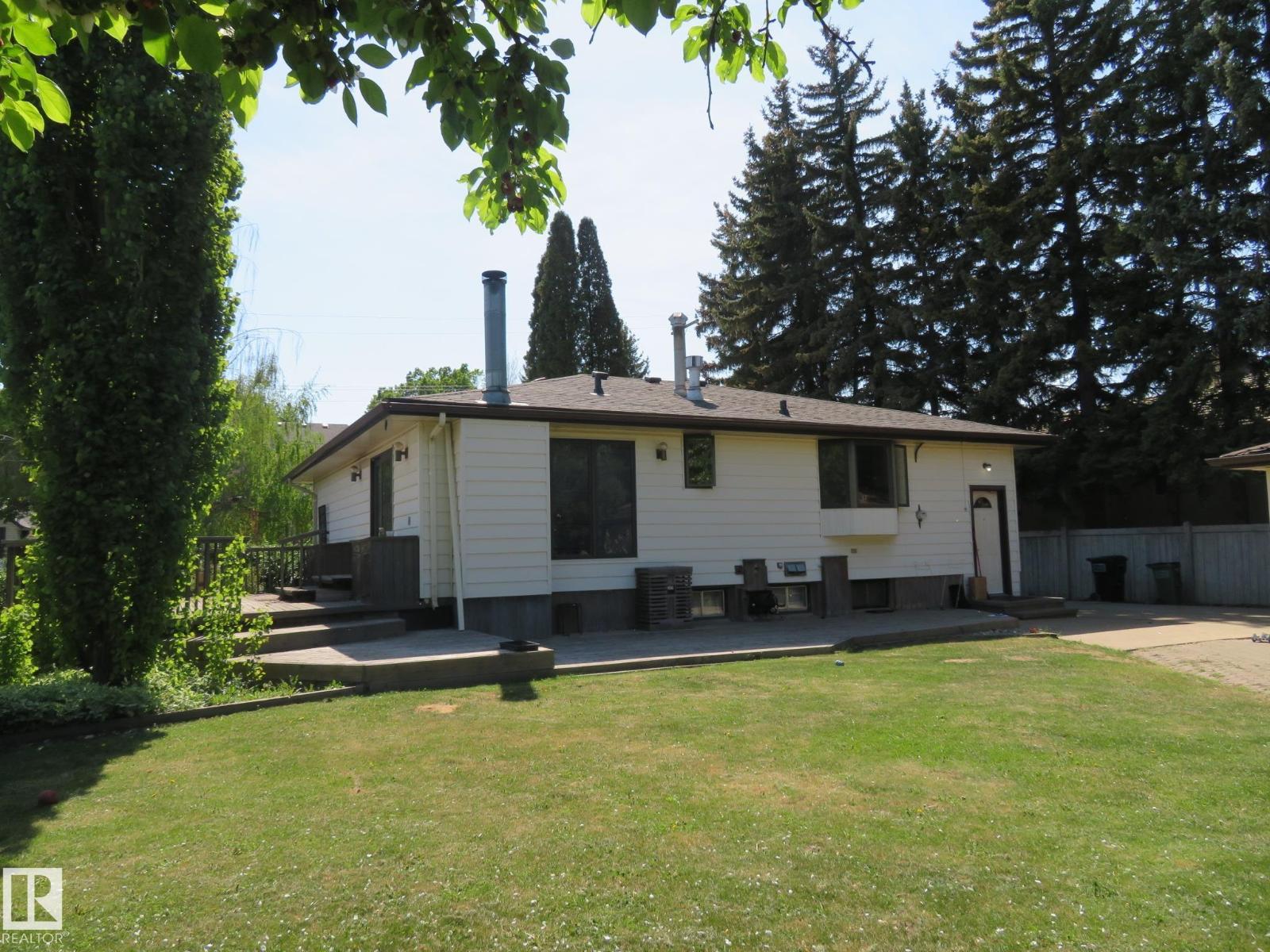 10720 57 AV NW - 6