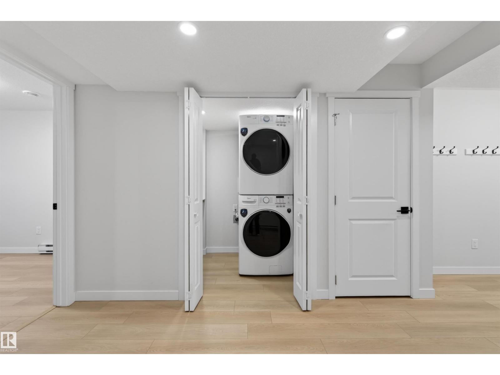 5348 LARK LD NW - 27