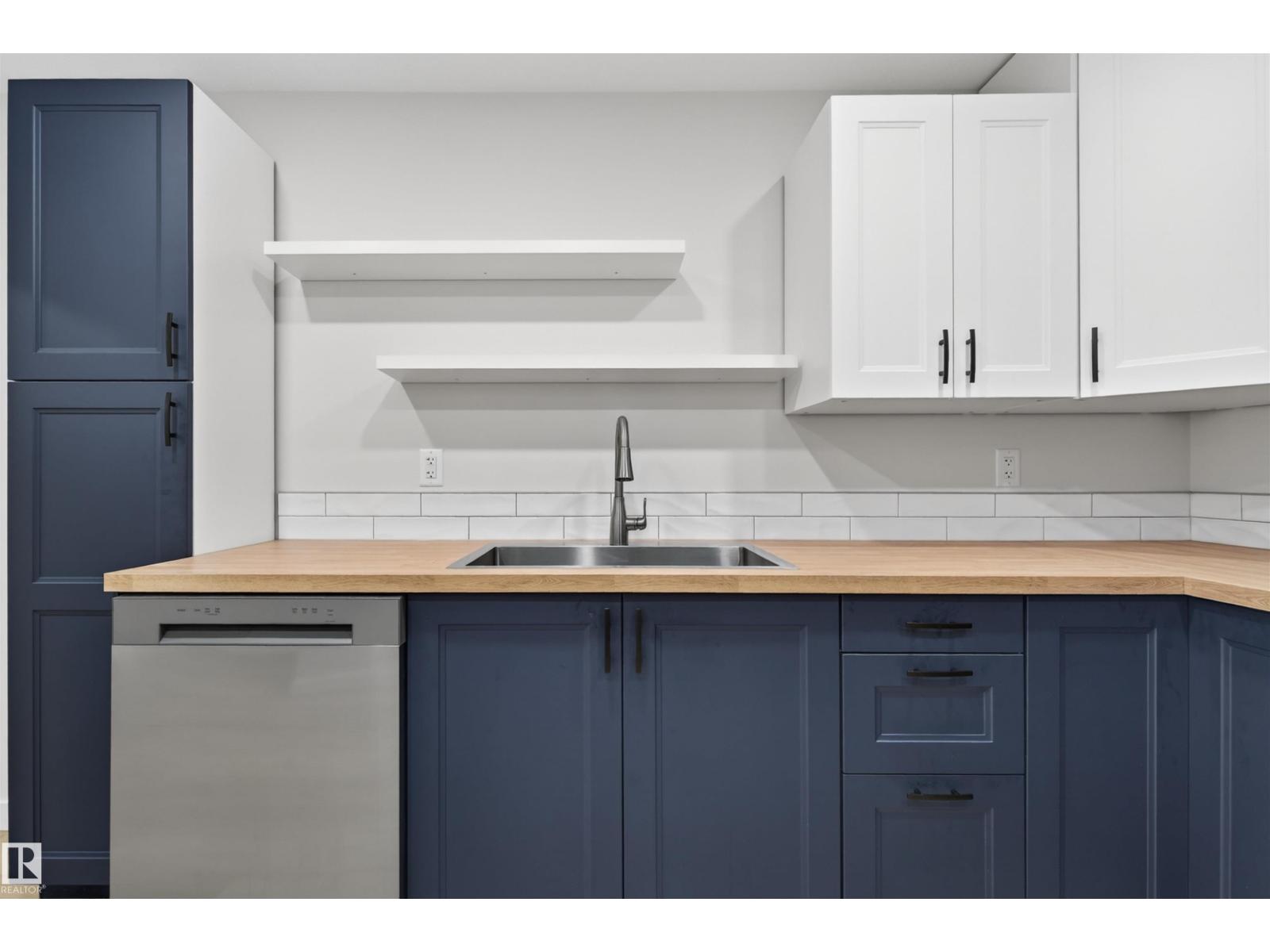 5348 LARK LD NW - 26