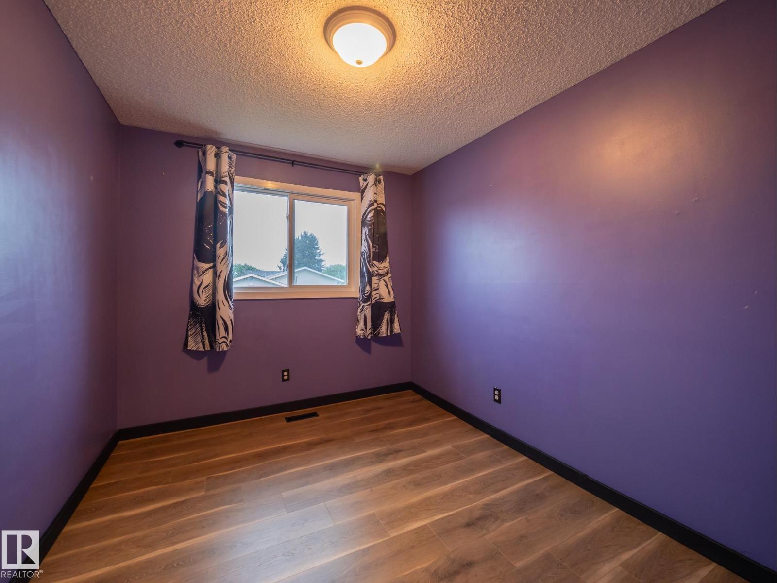 14207 117 ST W NW - 30