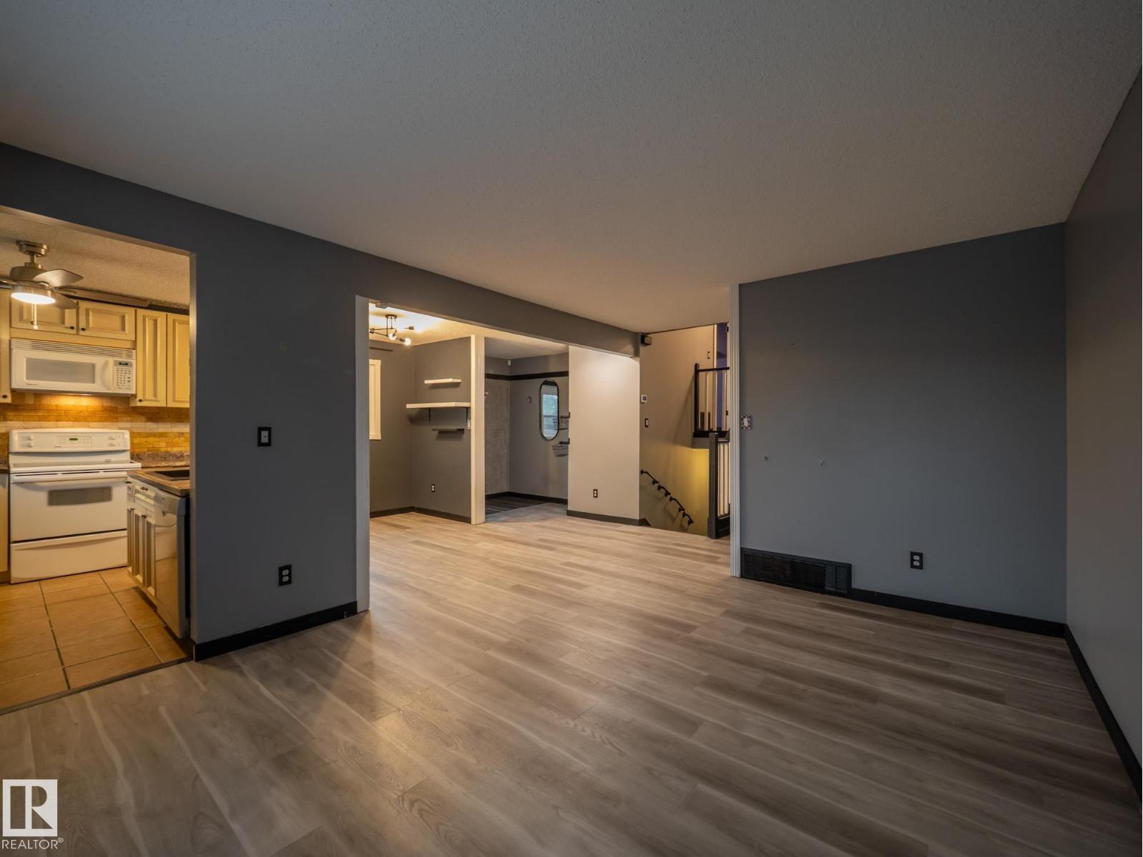 14207 117 ST W NW - 15