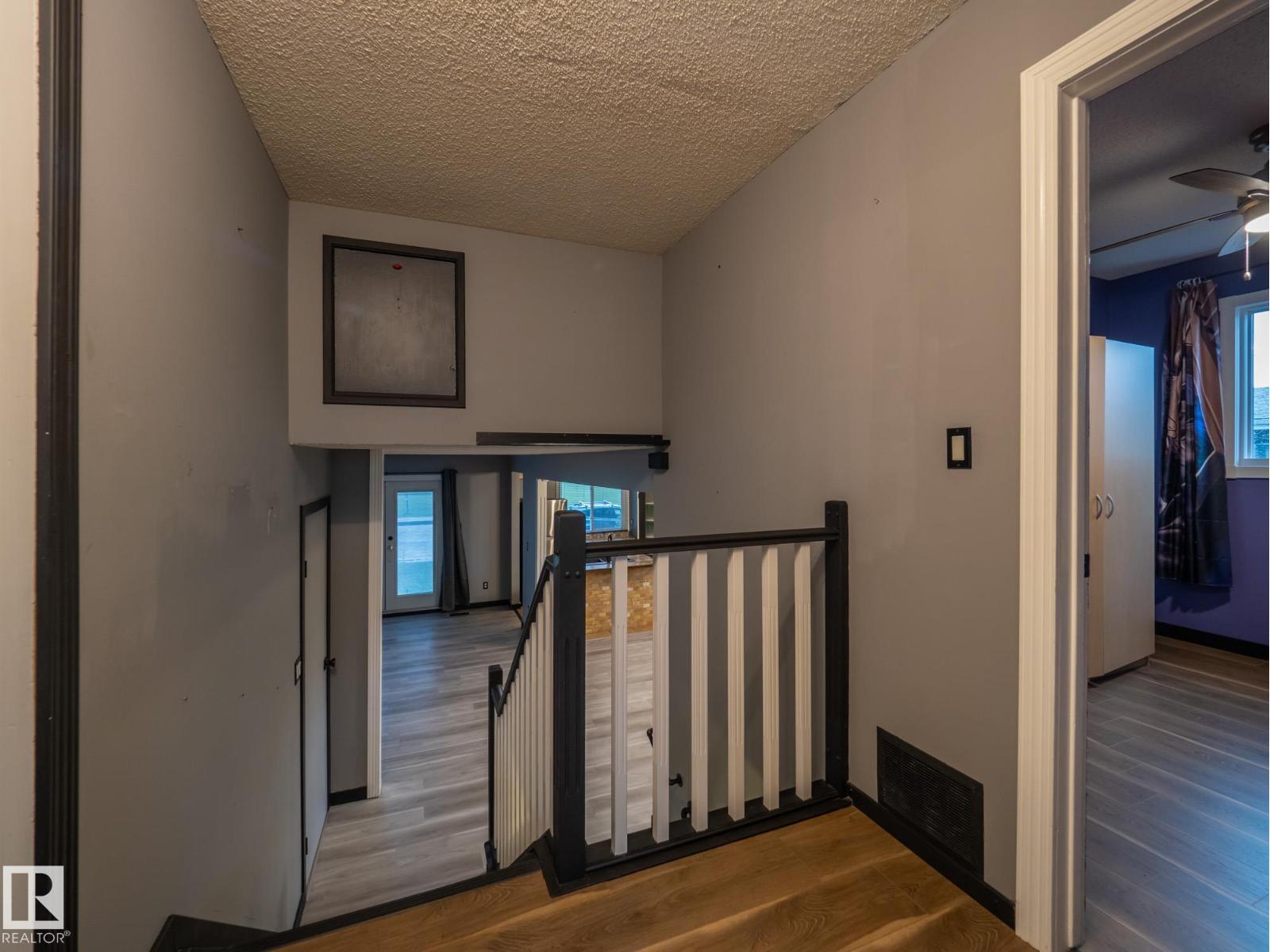 14207 117 ST W NW - 23