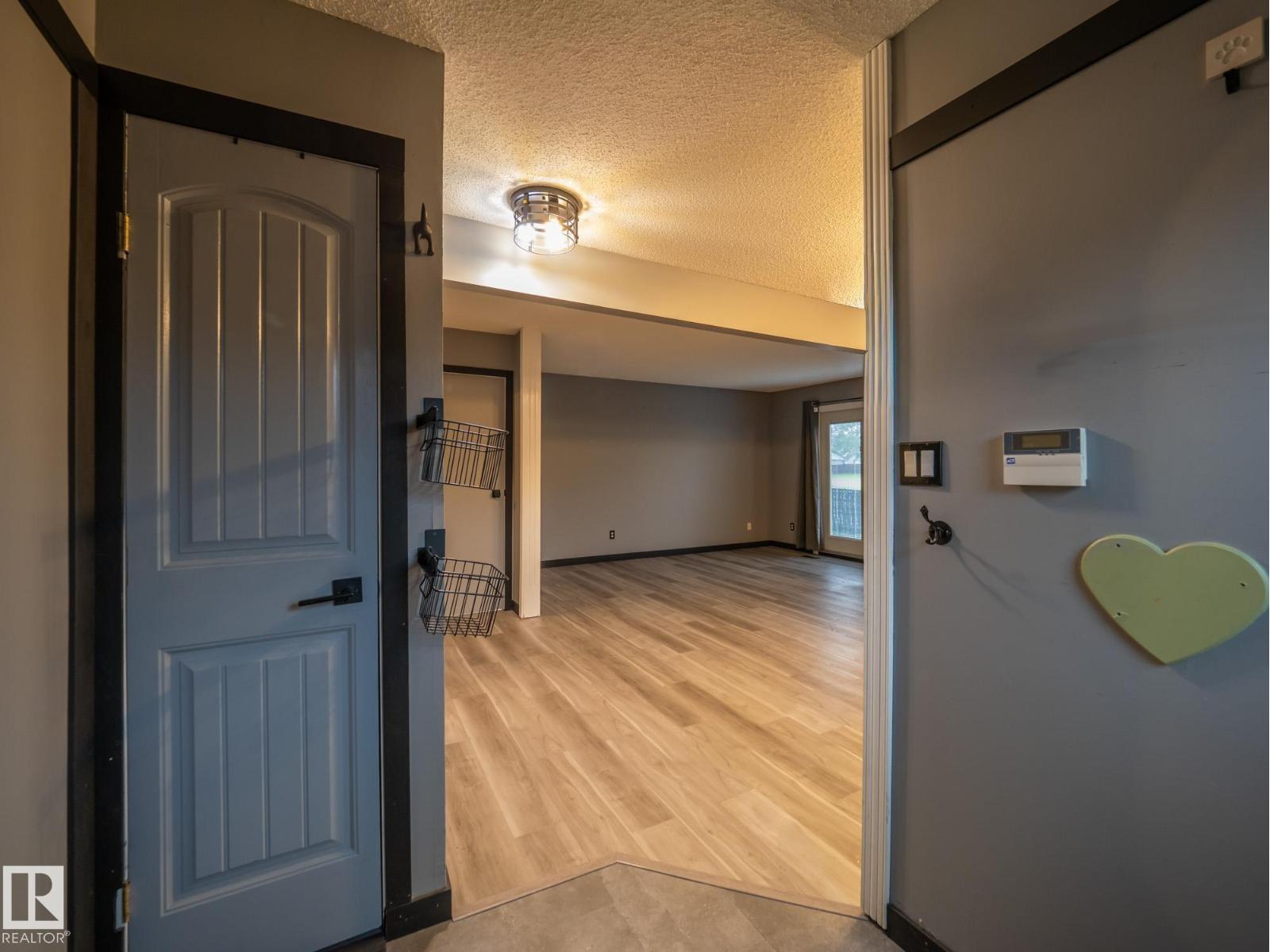 14207 117 ST W NW - 6