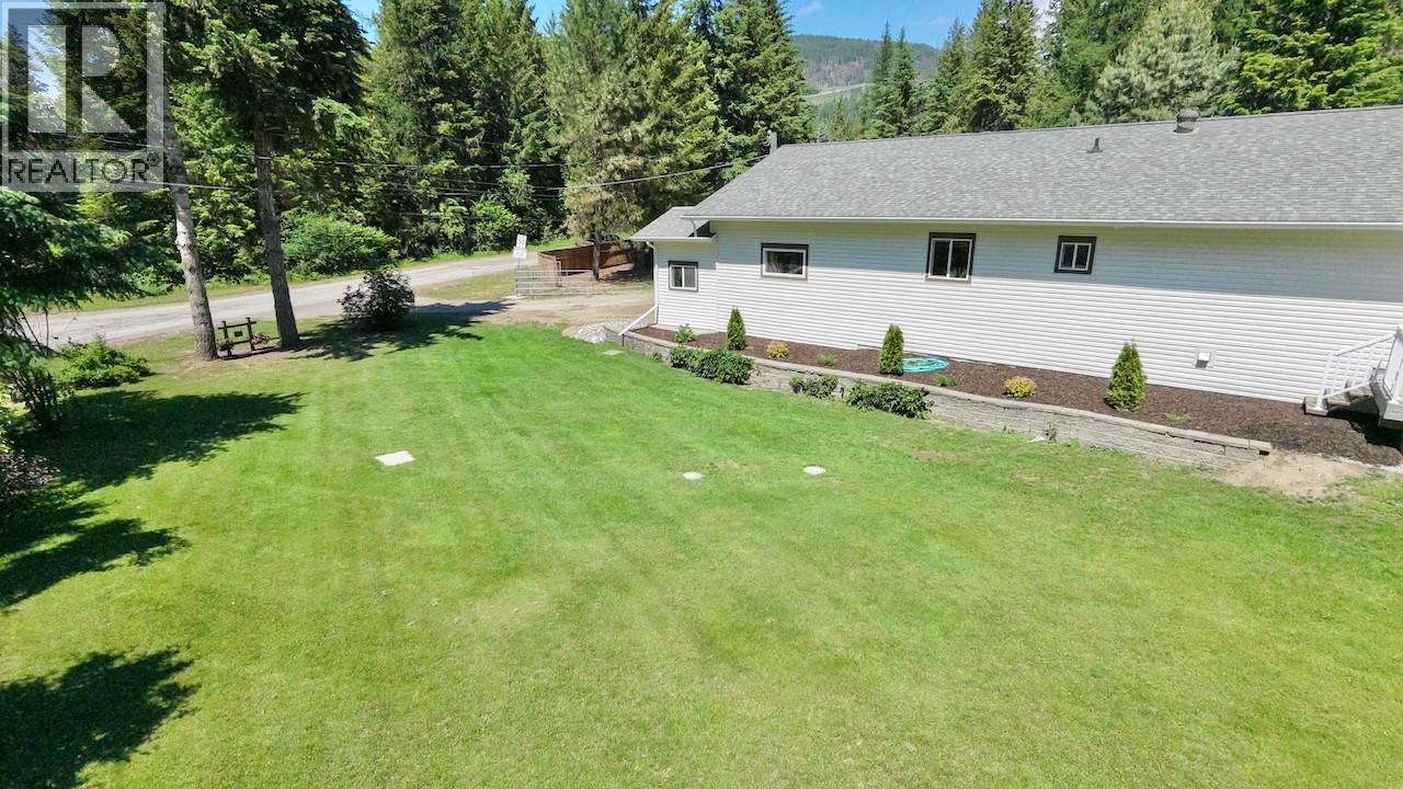 637 Enderby Mabel Lake Road - 59