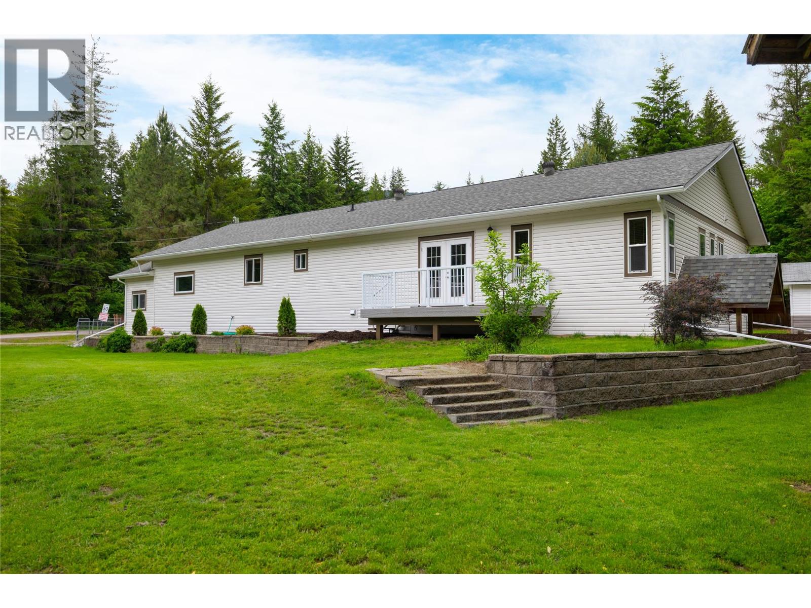  637 Enderby Mabel Lake Road, Enderby