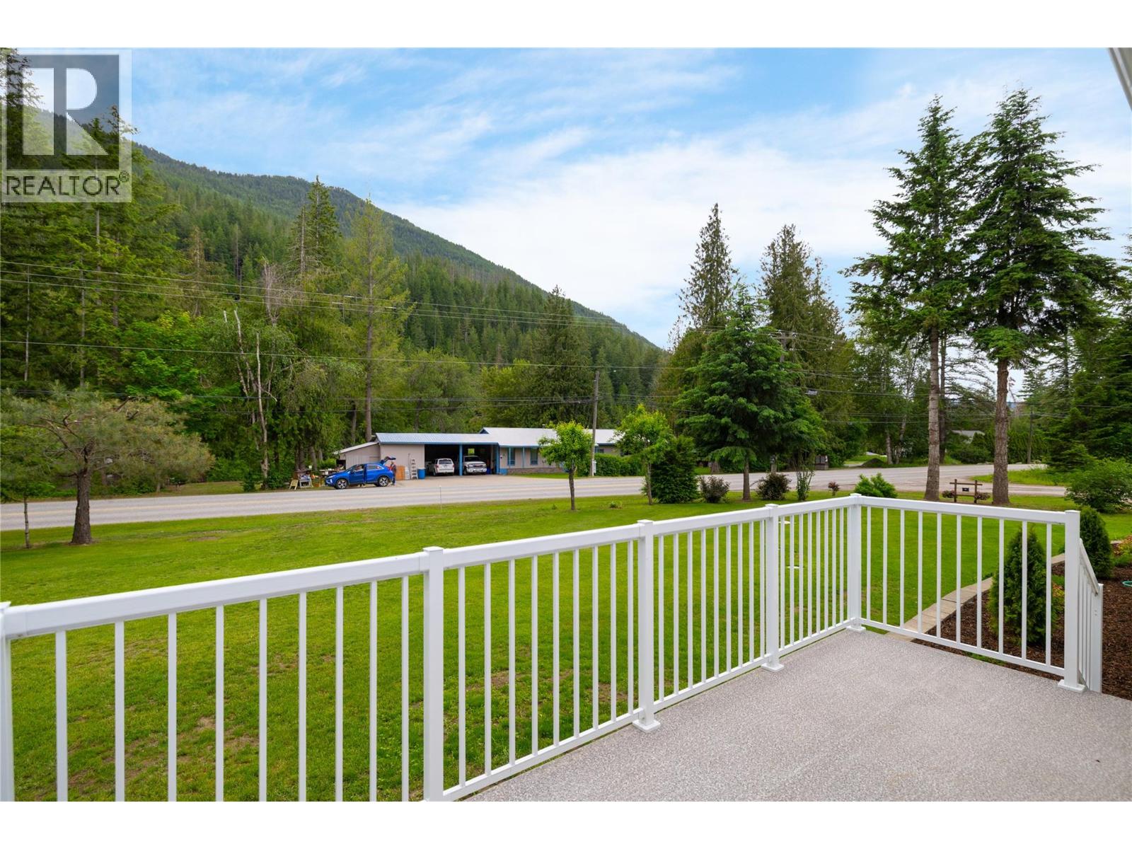  637 Enderby Mabel Lake Road, Enderby
