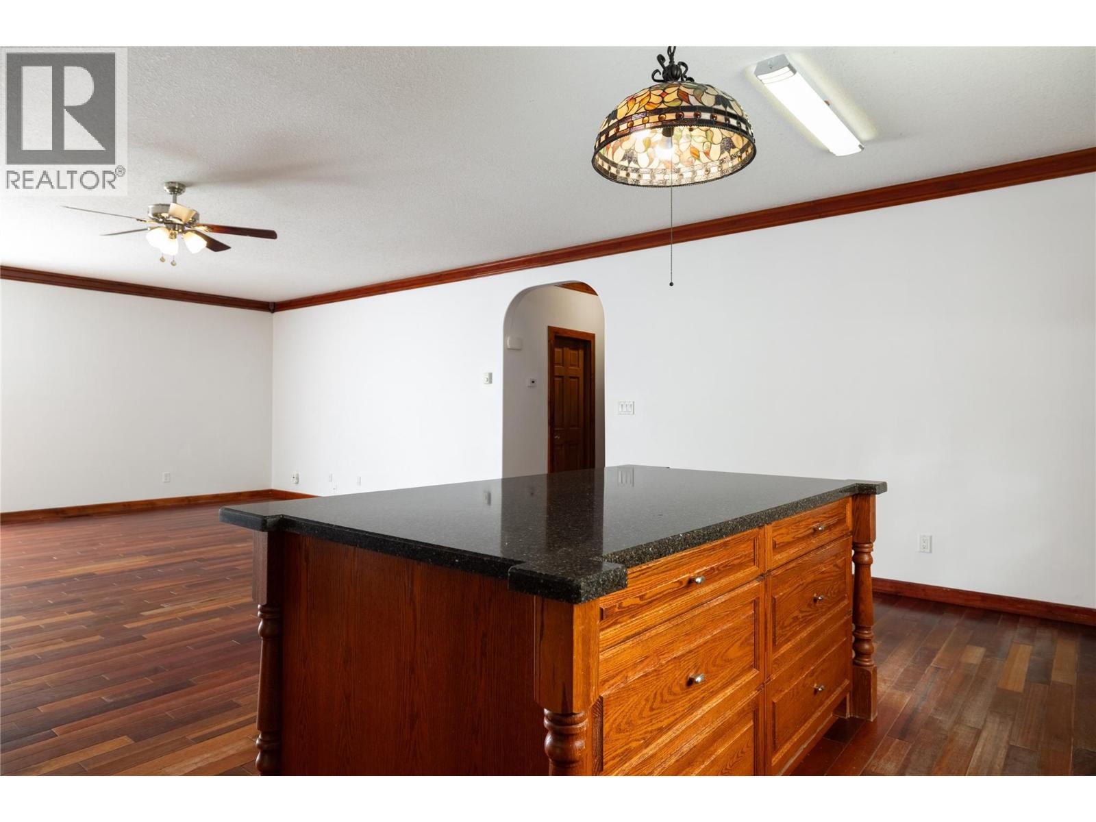  637 Enderby Mabel Lake Road, Enderby