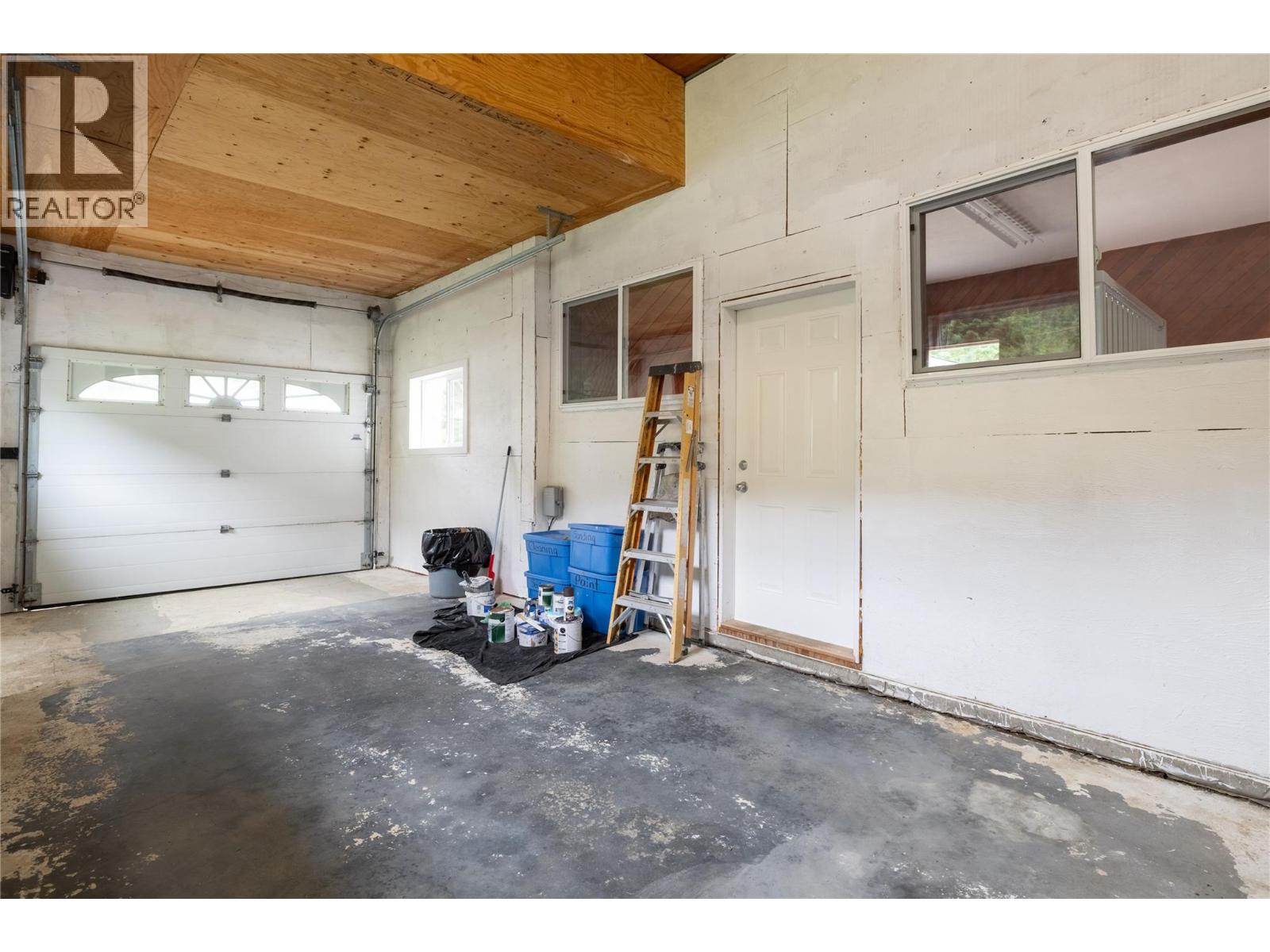  637 Enderby Mabel Lake Road, Enderby