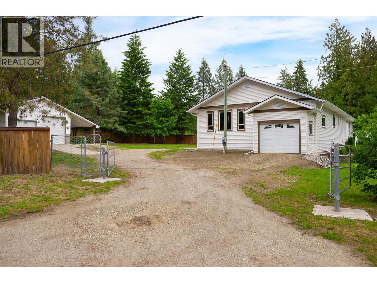  637 Enderby Mabel Lake Road, Enderby