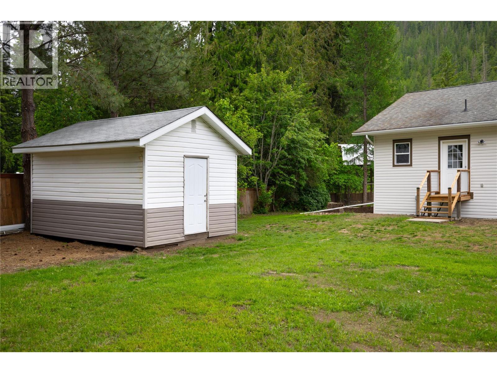  637 Enderby Mabel Lake Road, Enderby