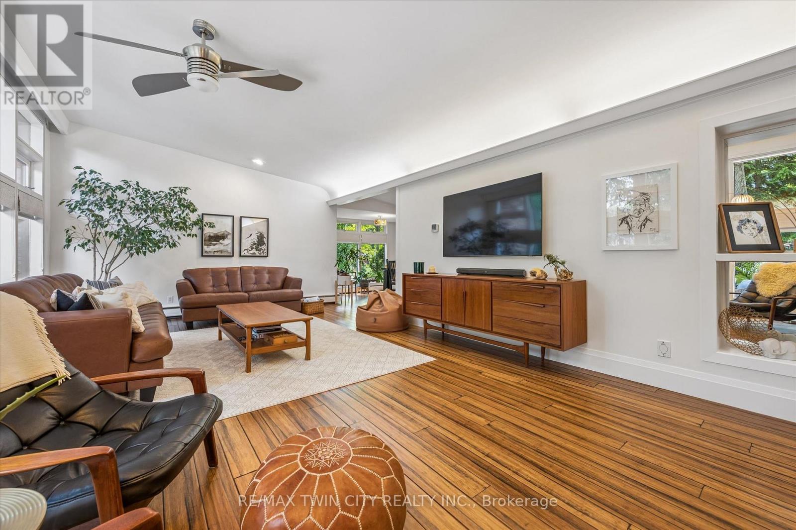 16 PARKWOOD DRIVE - 12