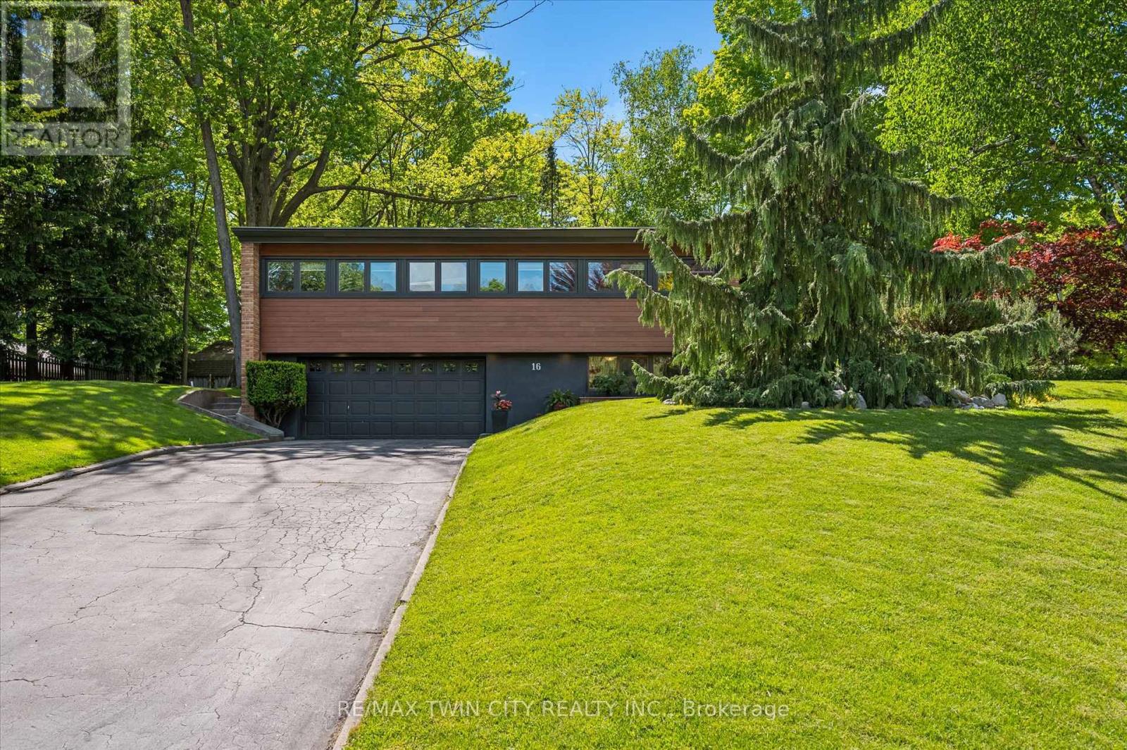 16 PARKWOOD DRIVE - 2