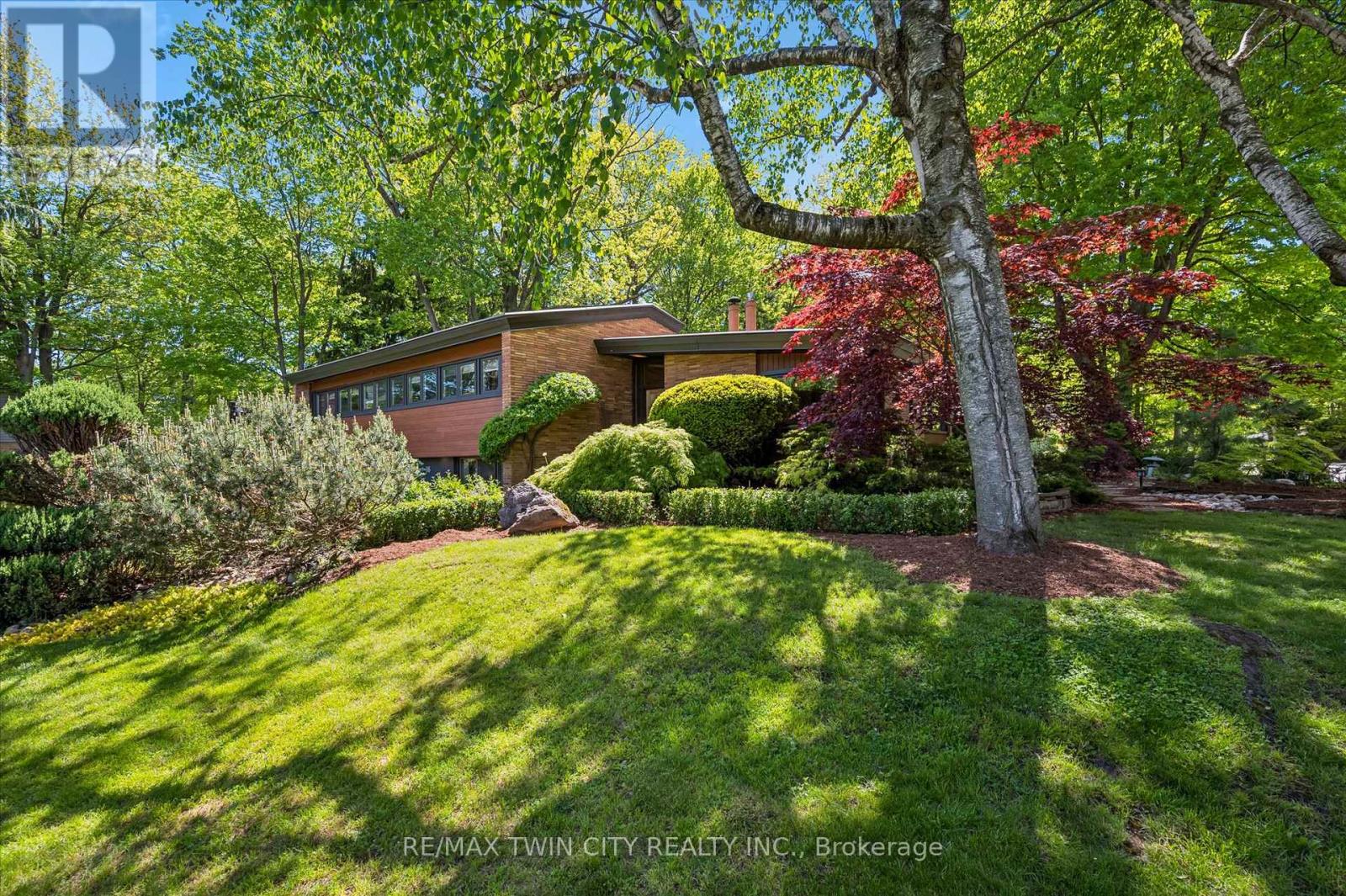 16 PARKWOOD DRIVE - 3