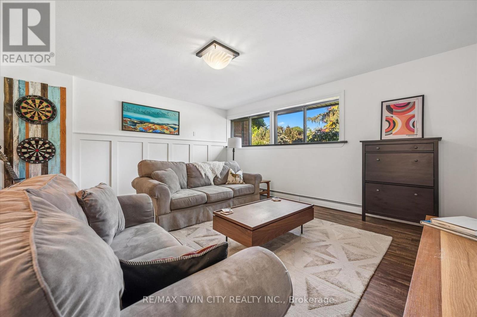 16 PARKWOOD DRIVE - 30