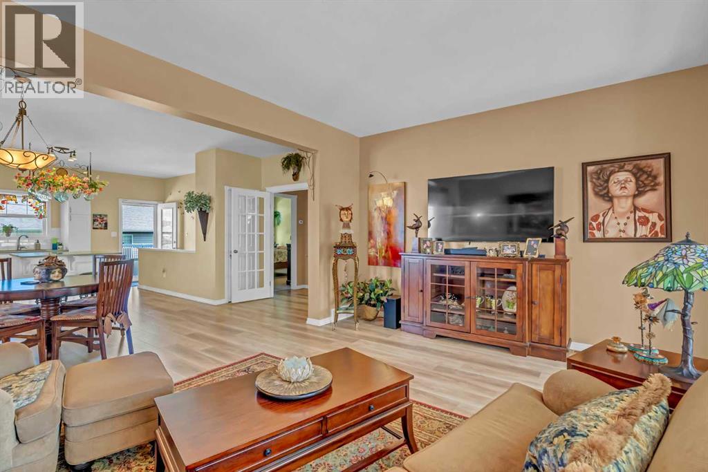 1030 5 Street SE - 8