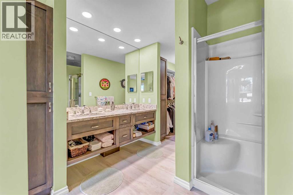 1030 5 Street SE - 23