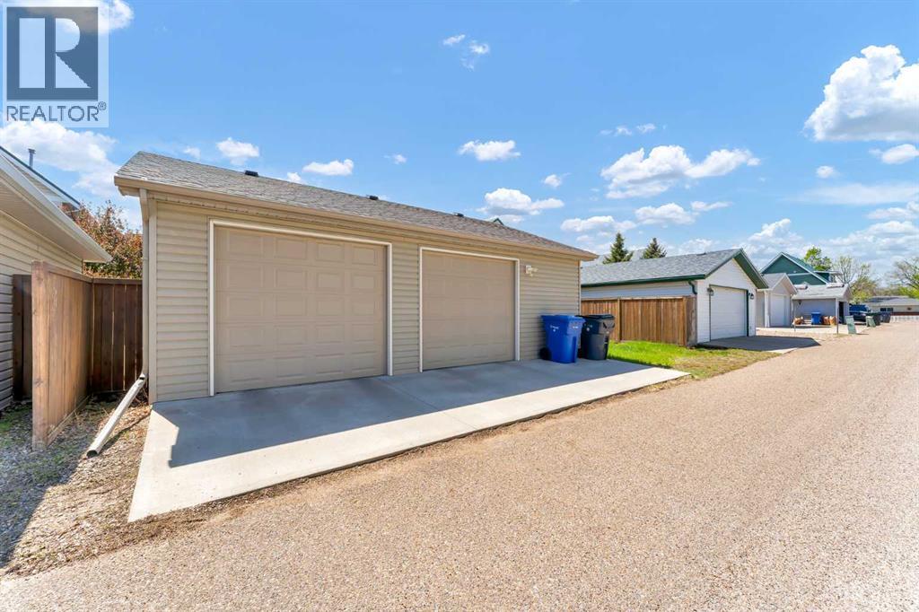 1030 5 Street SE - 48