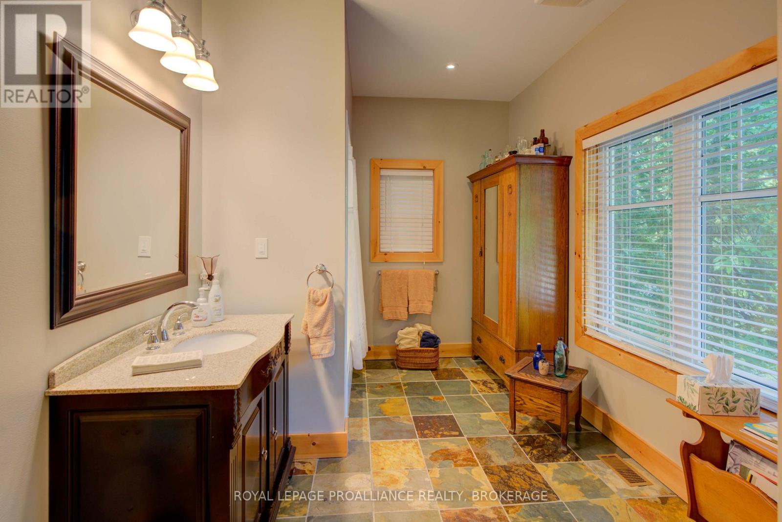 441 B MACCOMISH LANE - 22