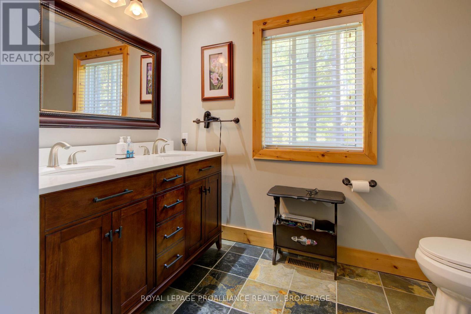 441 B MACCOMISH LANE - 36