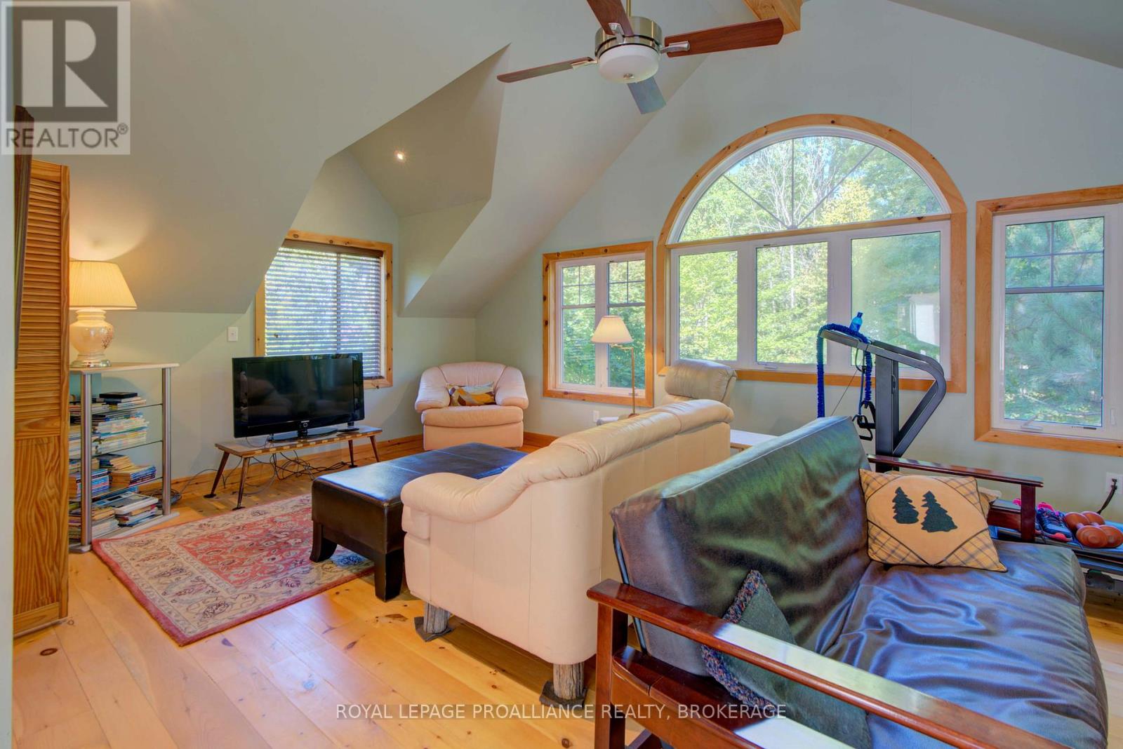441 B MACCOMISH LANE - 41