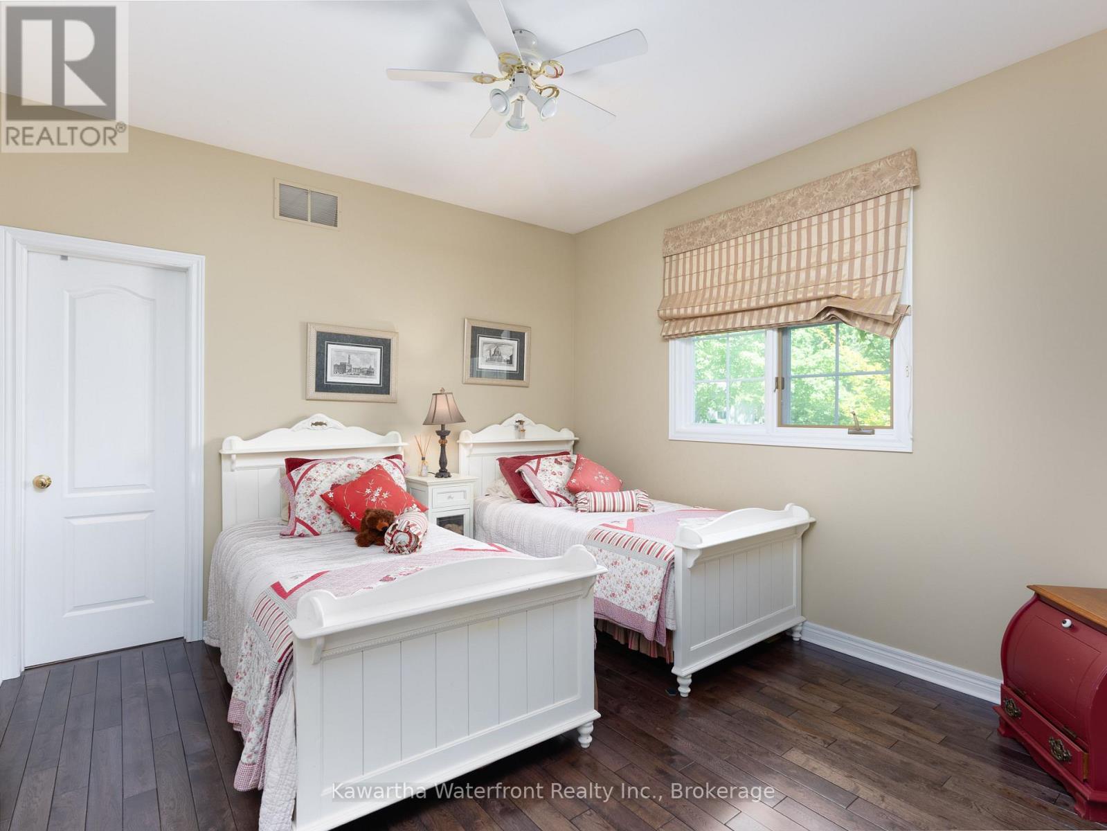 12 EDGEWOOD DRIVE - 19