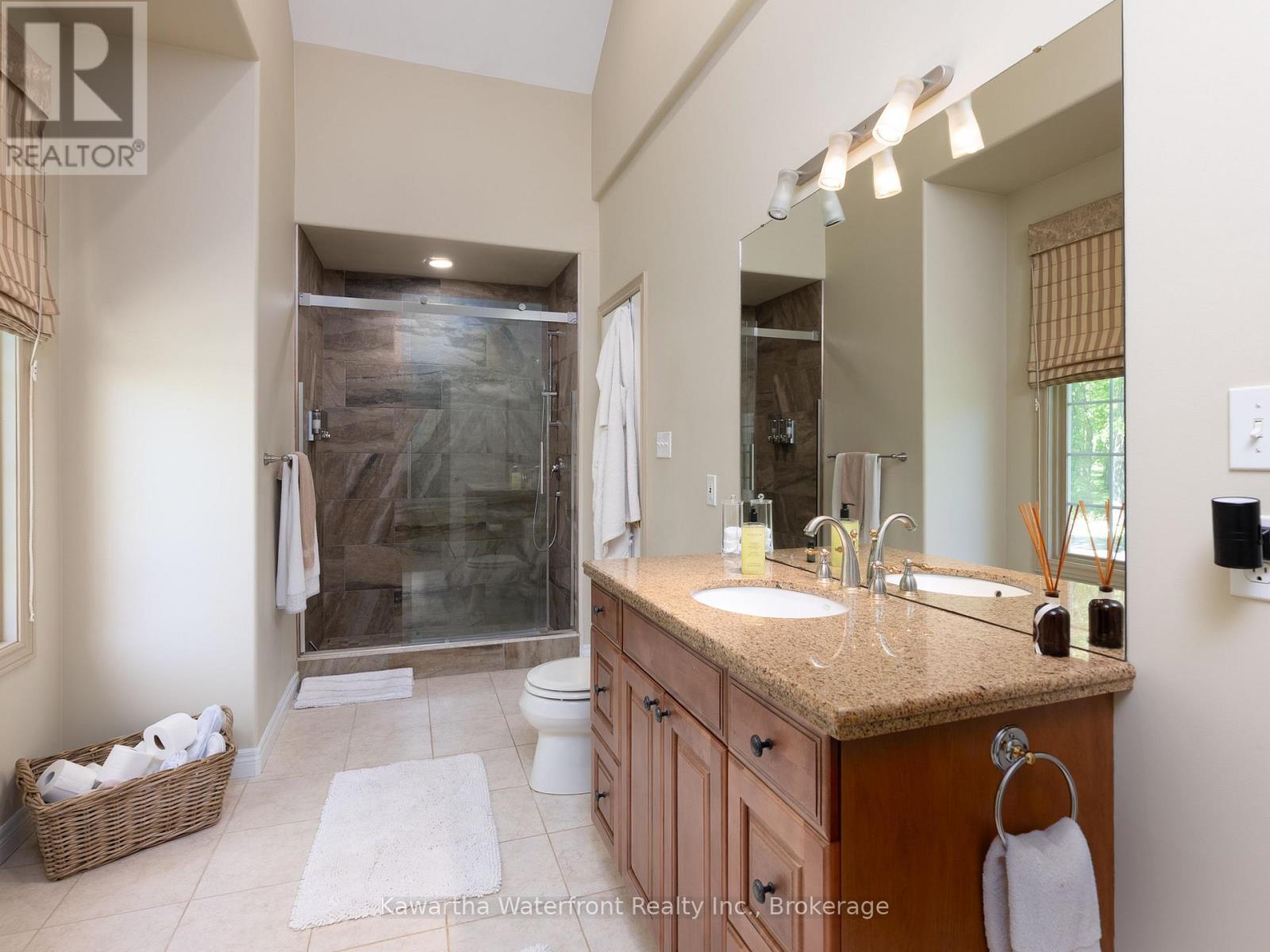 12 EDGEWOOD DRIVE - 21