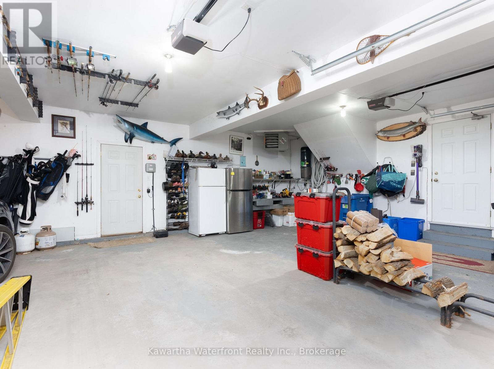 12 EDGEWOOD DRIVE - 25
