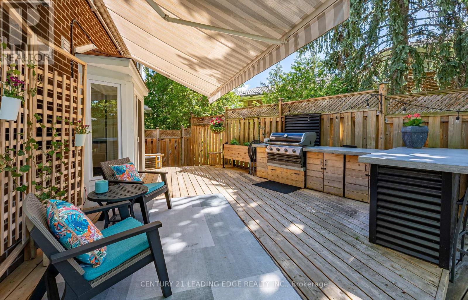 20 SOLWAY COURT - 40