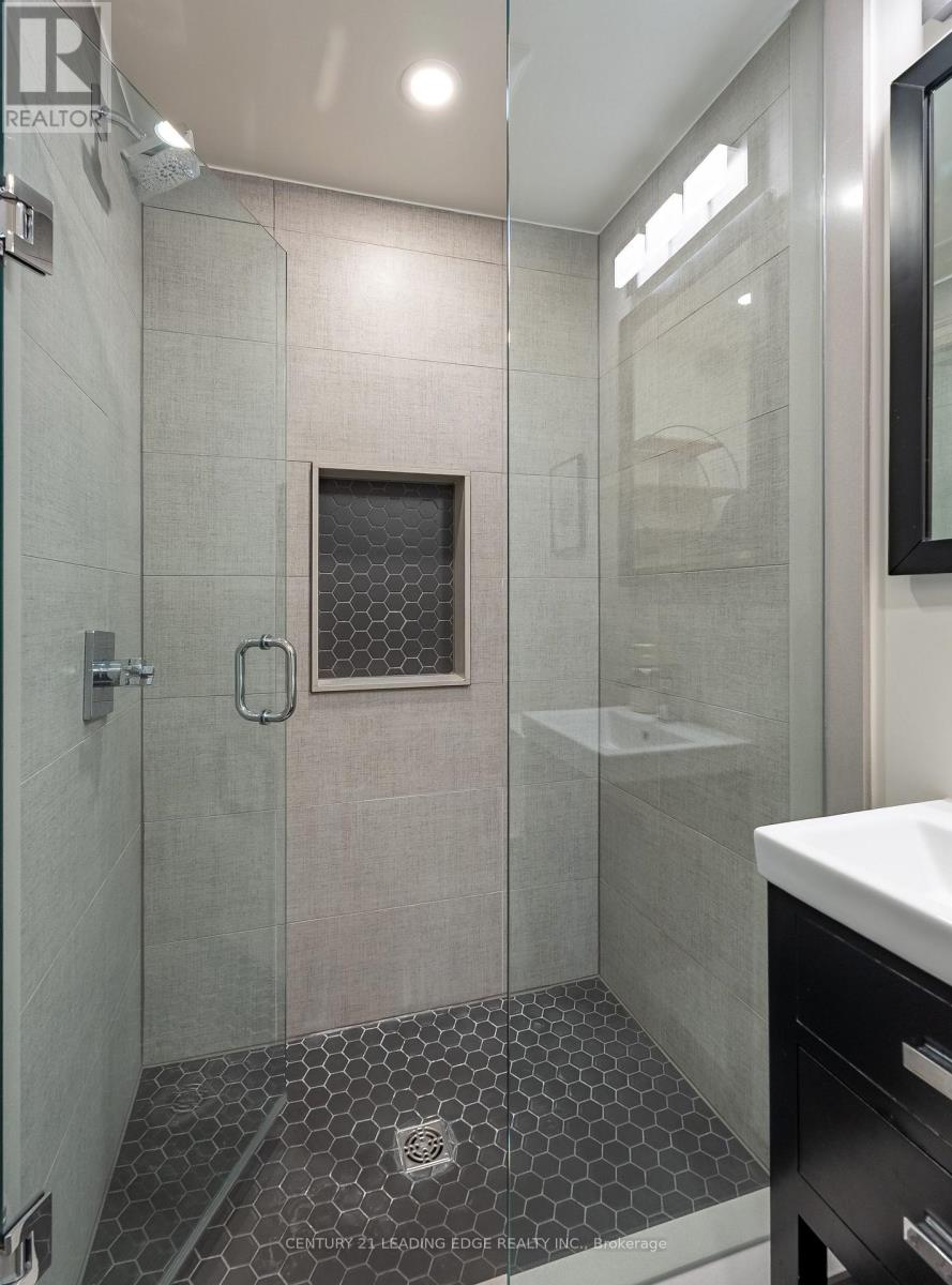 20 SOLWAY COURT - 29
