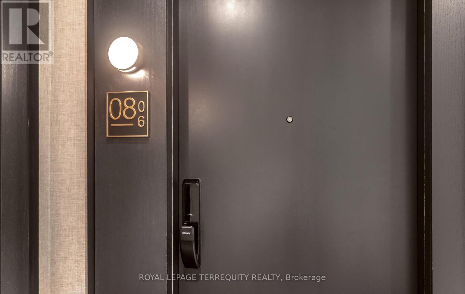 Welcome to Suite 806