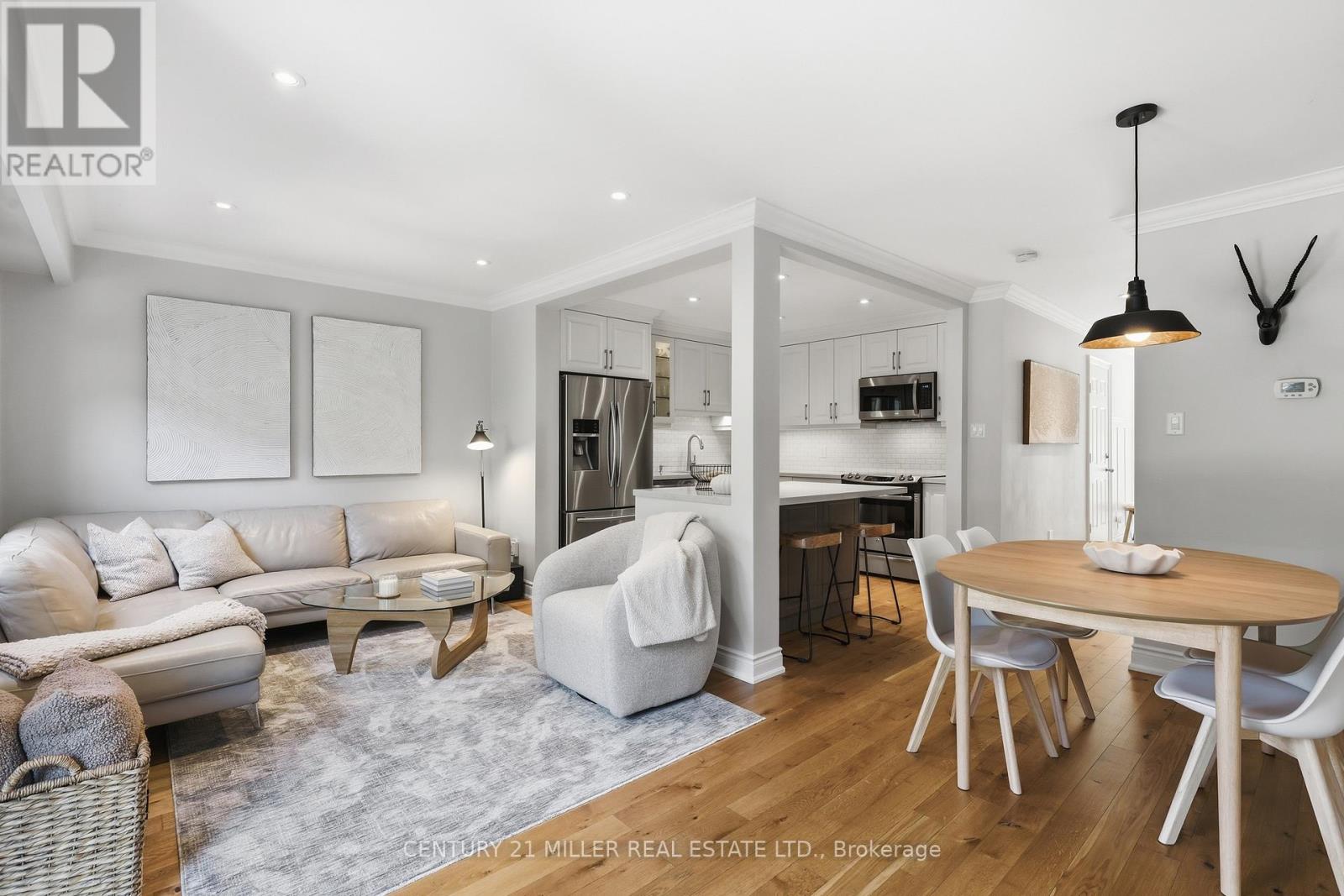 #66 1951 RATHBURN ROAD E - 10
