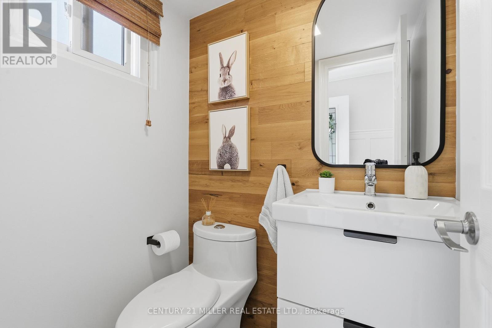 #66 1951 RATHBURN ROAD E - 16