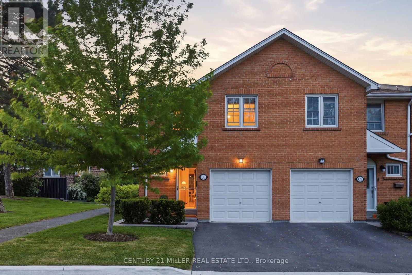 #66 1951 RATHBURN ROAD E - 41
