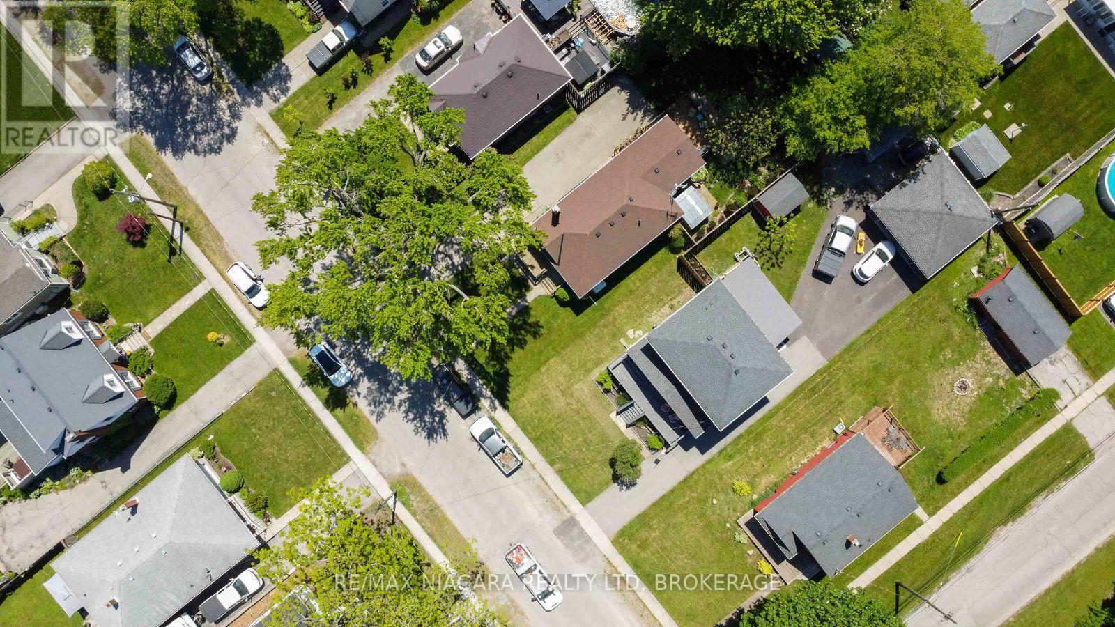 86 CLARE AVENUE - 13