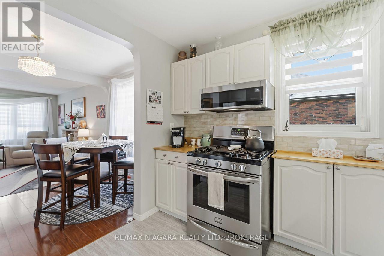 86 CLARE AVENUE - 17