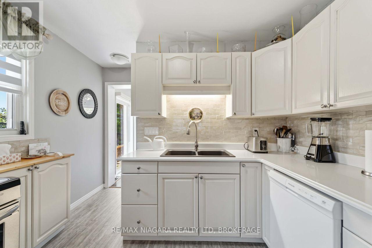 86 CLARE AVENUE - 20