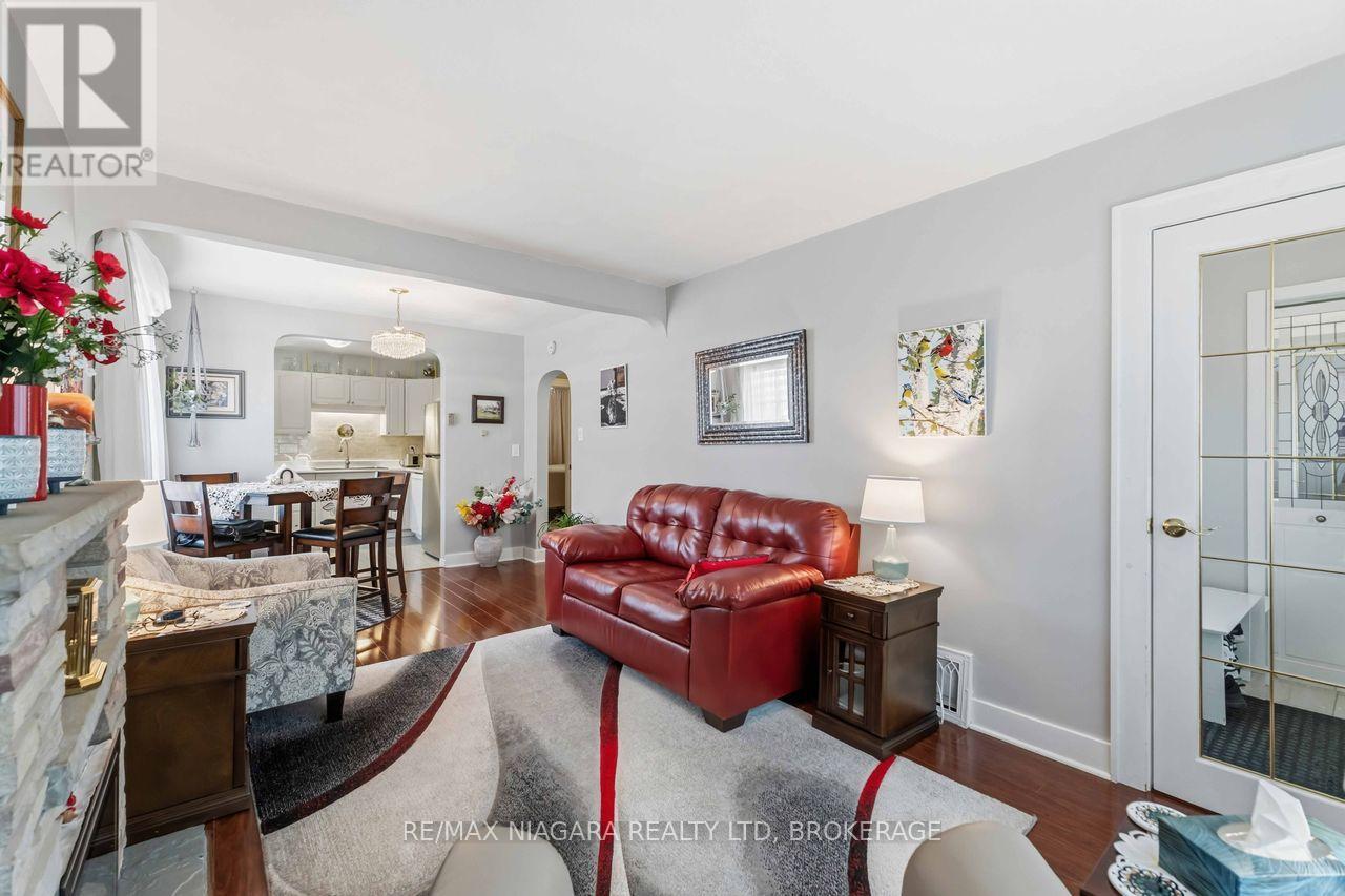 86 CLARE AVENUE - 22