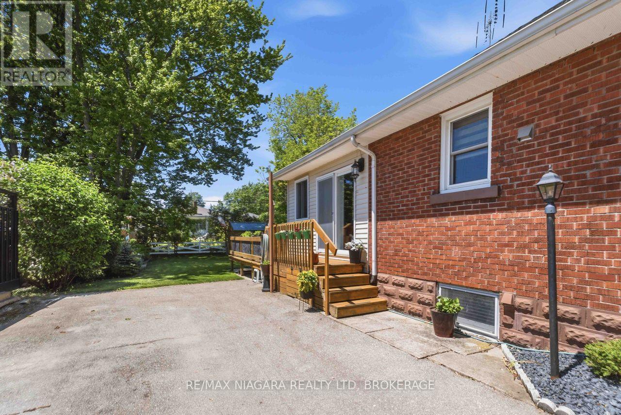86 CLARE AVENUE - 3