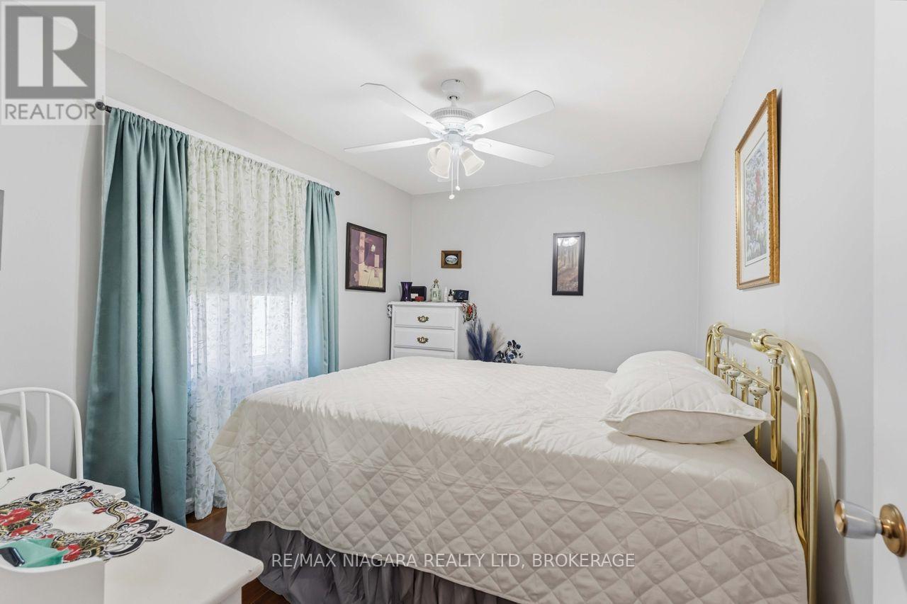86 CLARE AVENUE - 30
