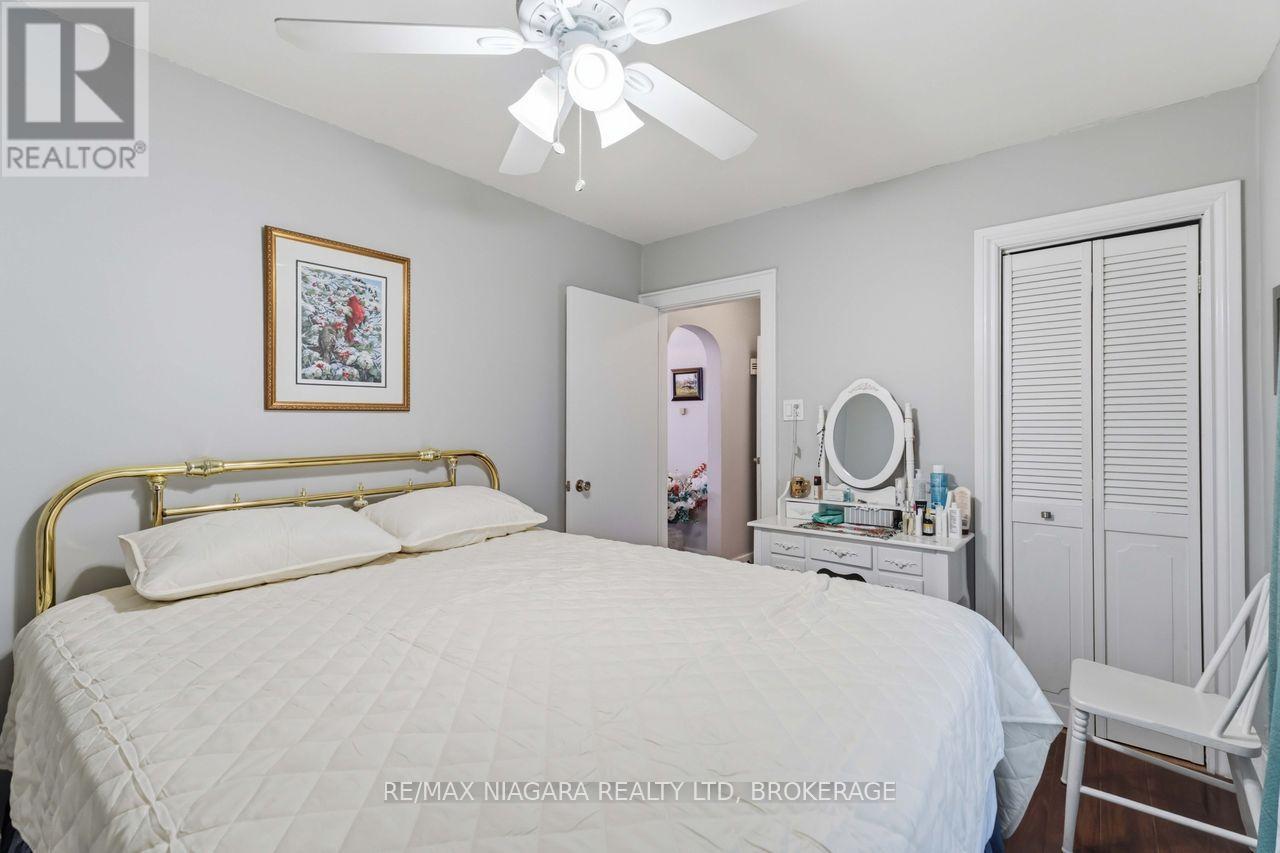 86 CLARE AVENUE - 31