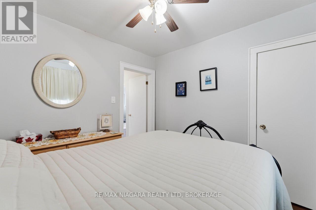 86 CLARE AVENUE - 33
